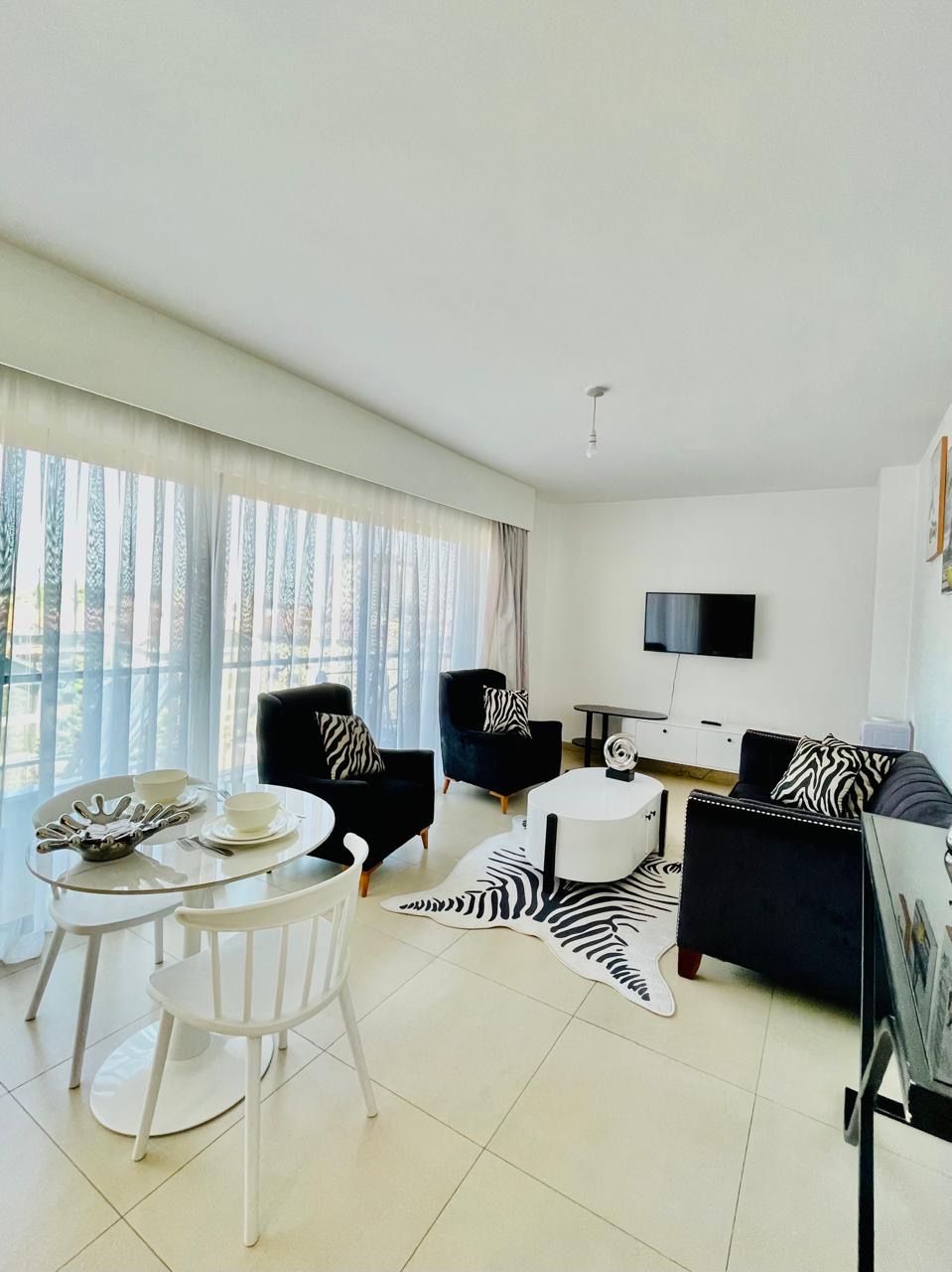 ONE BEDROOM ASTORIA APARTMENT